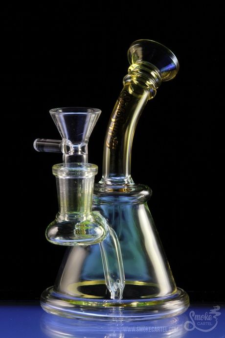 Sesh Supply "Pan" 5" Mini Beaker Bong | Water pipes, Bongs, Beaker