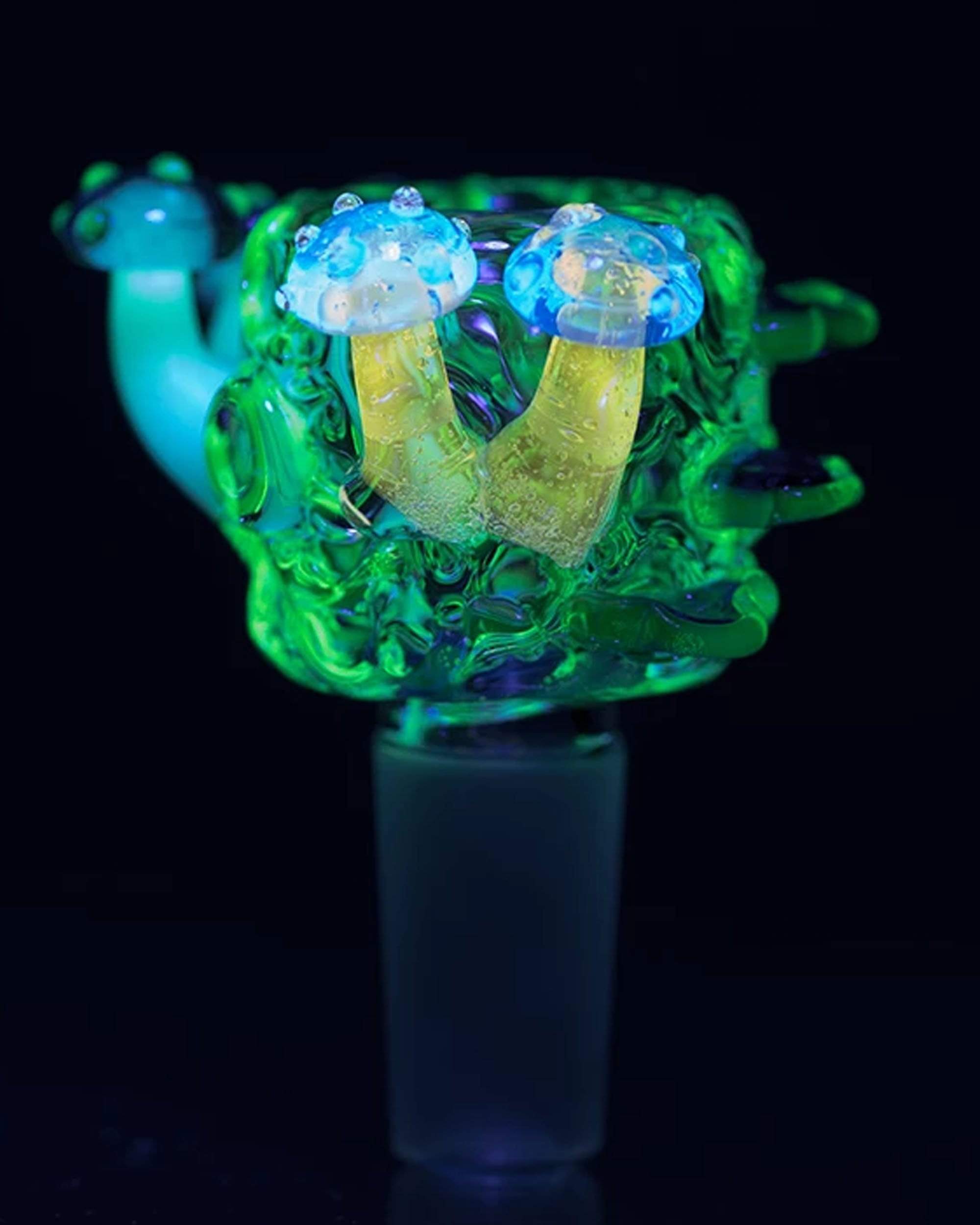 UV Reactive Cosmic Critters Bowl Piece - Weed Reader